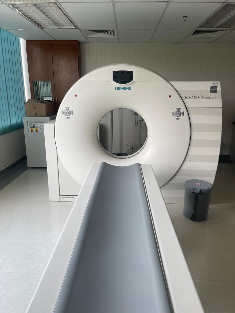 Siemens SOMATOM Emotion CT 16 slice Scanner - Image 1