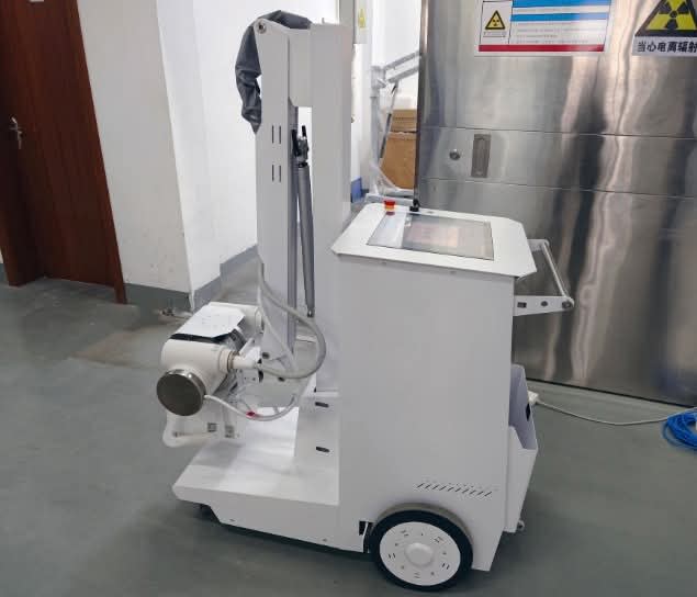 DR Mobile X-ray machine - Image 1